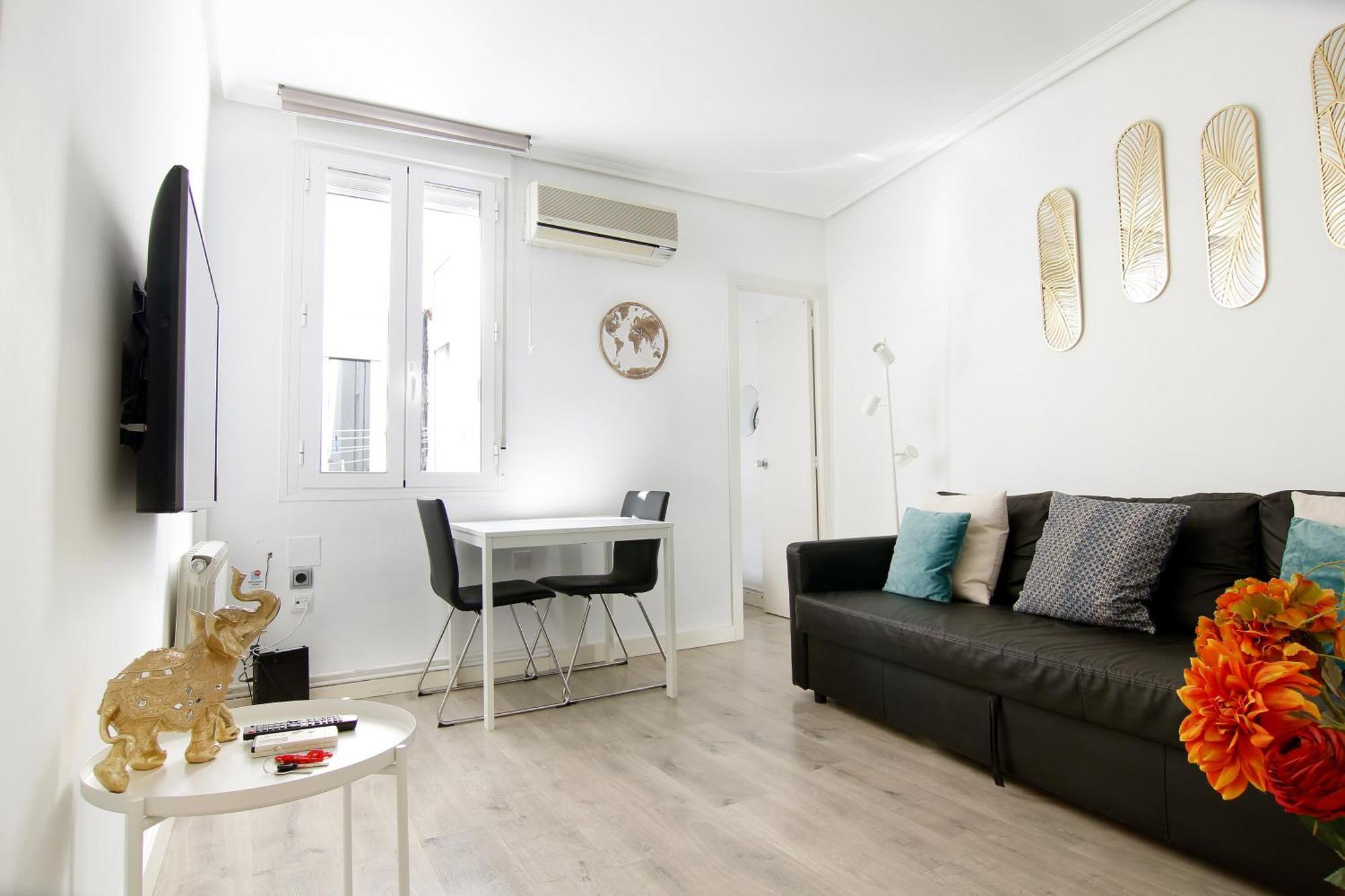 Precioso Apartamento Palacio Real, Madrid Luaran gambar